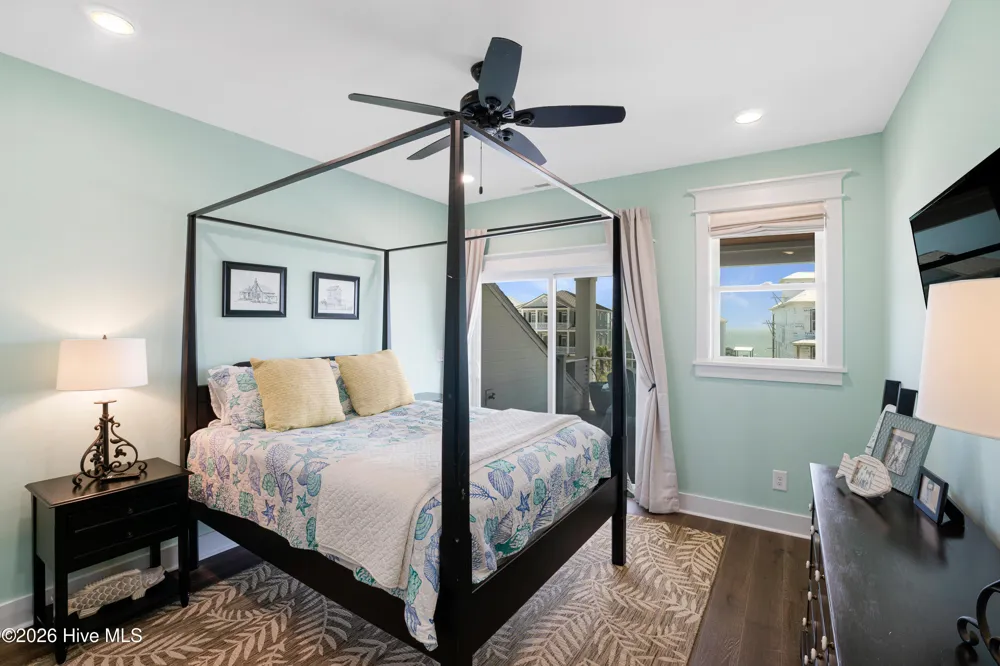 133 Sound Point Drive Harkers Island, NC 28531