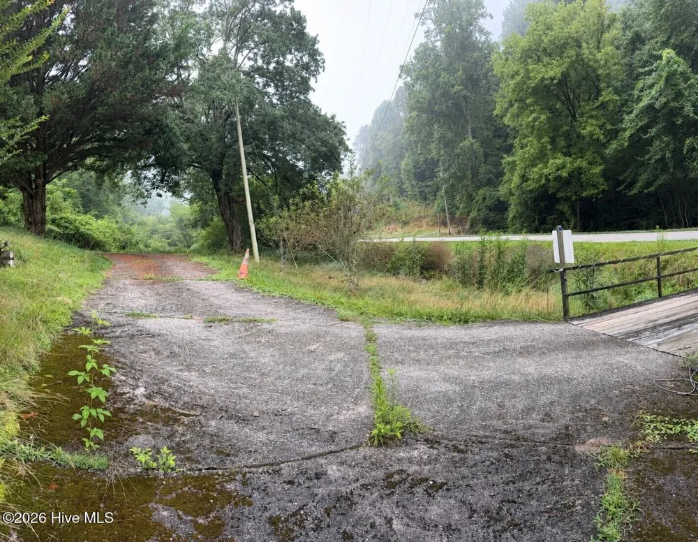 6686 Nc Highway 141 Marble, NC 28905