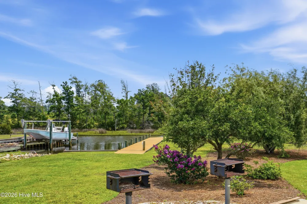 307 Duck Haven Swansboro, NC 28584