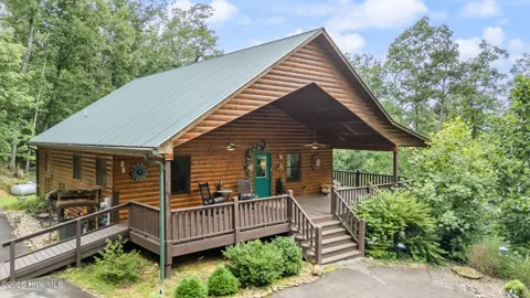 380 Bear Trail