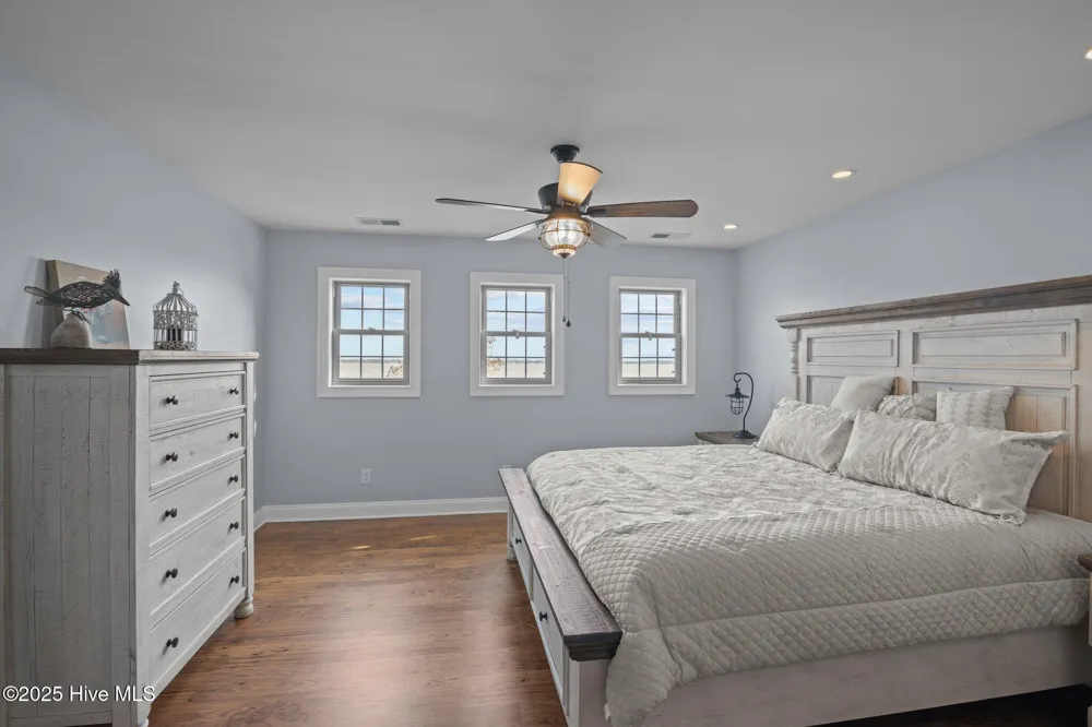 901 Down Shore Road Blounts Creek, NC 27814