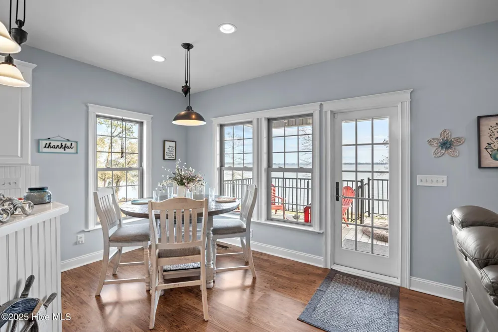 901 Down Shore Road Blounts Creek, NC 27814