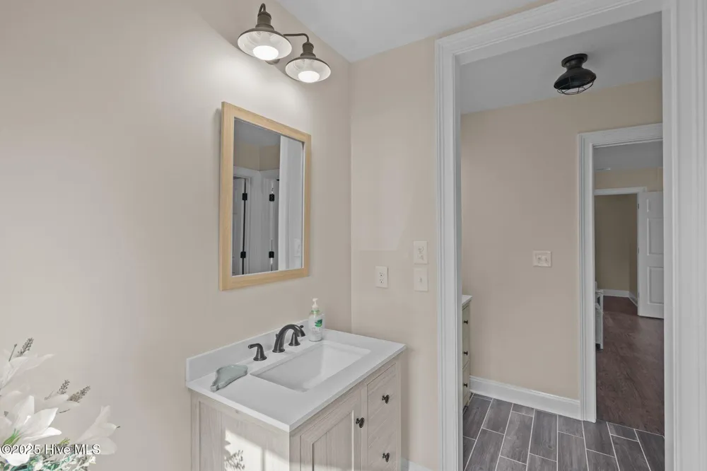 901 Down Shore Road Blounts Creek, NC 27814