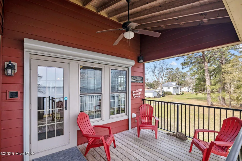 901 Down Shore Road Blounts Creek, NC 27814