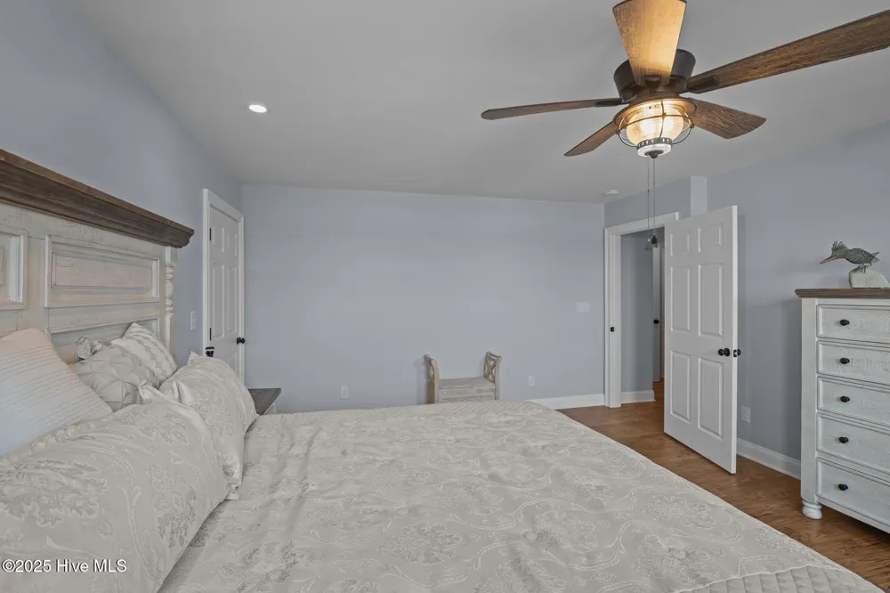 901 Down Shore Road Blounts Creek, NC 27814