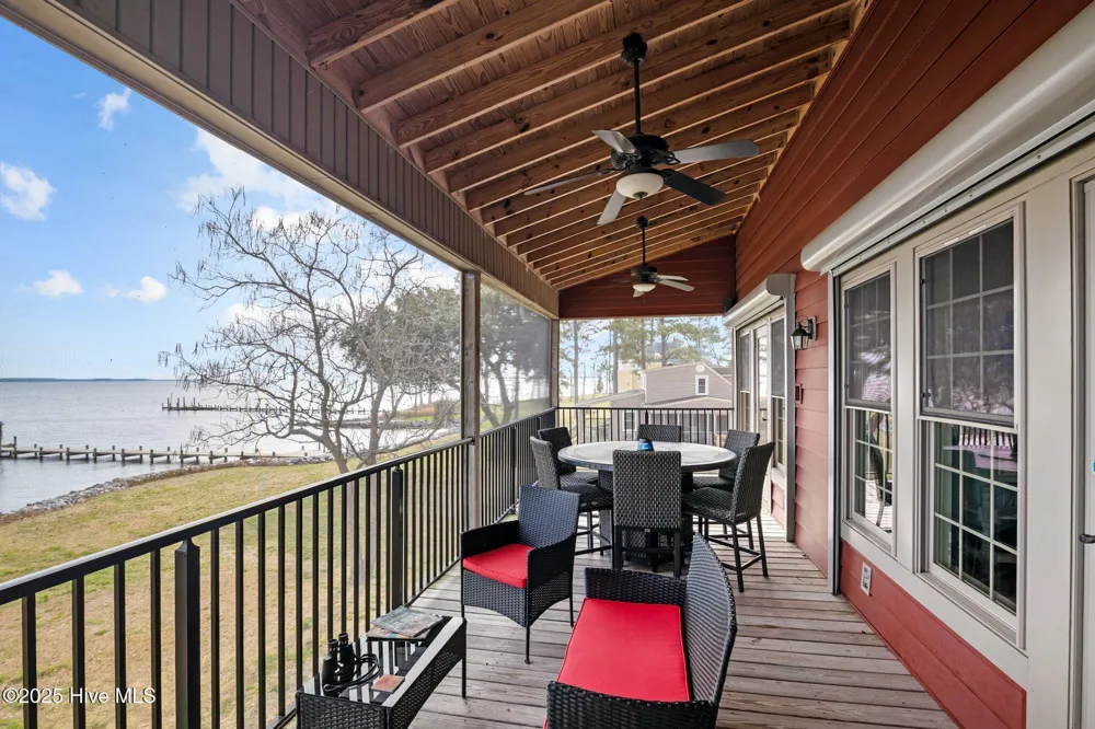 901 Down Shore Road Blounts Creek, NC 27814