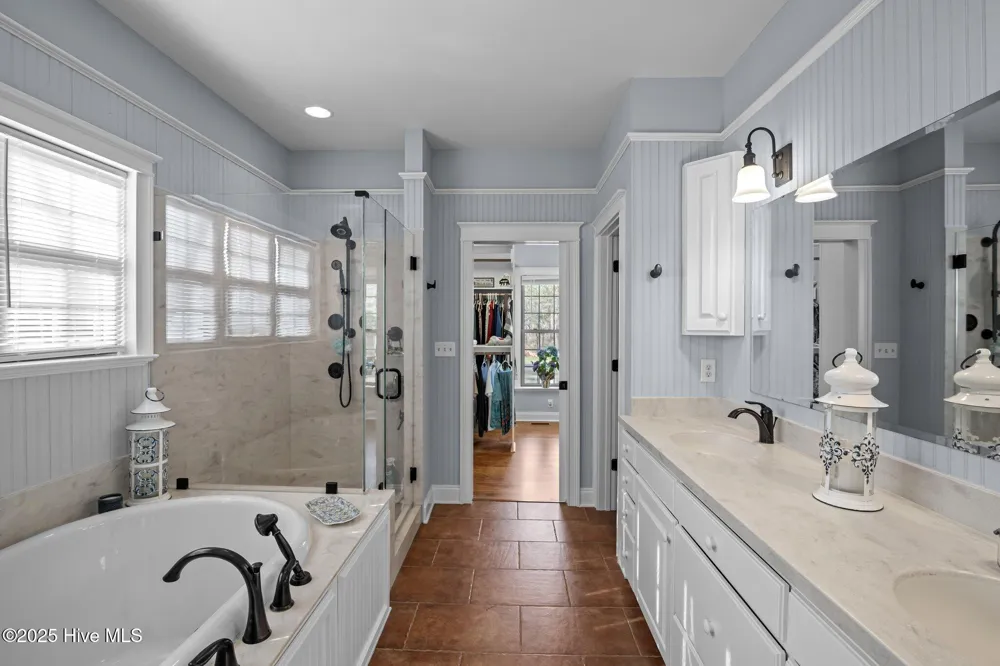 901 Down Shore Road Blounts Creek, NC 27814