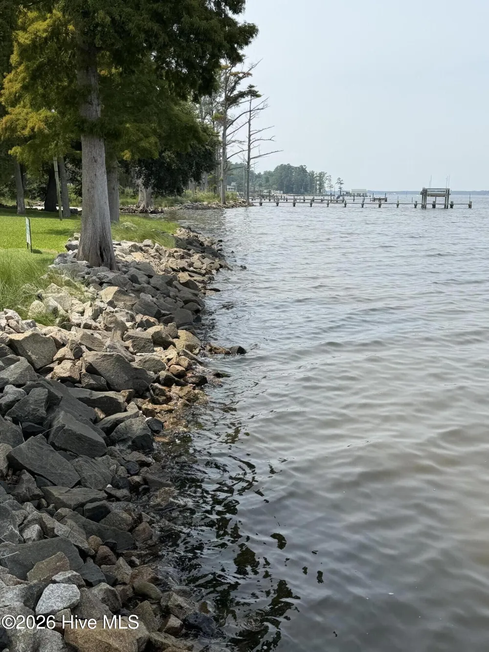 901 Down Shore Road Blounts Creek, NC 27814