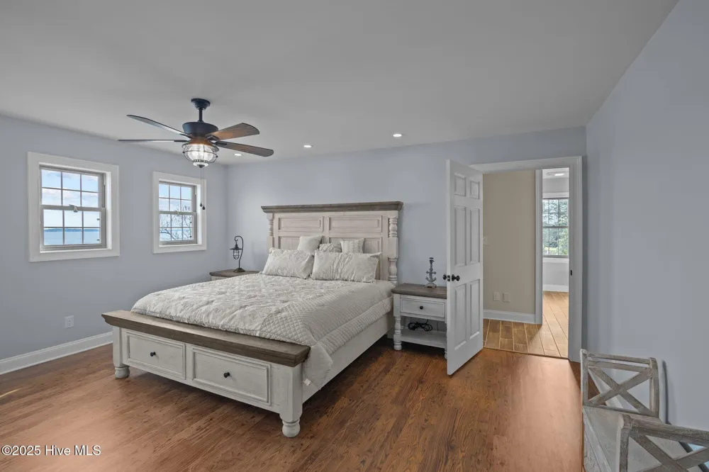 901 Down Shore Road Blounts Creek, NC 27814