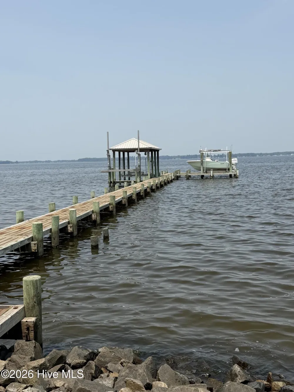 901 Down Shore Road Blounts Creek, NC 27814