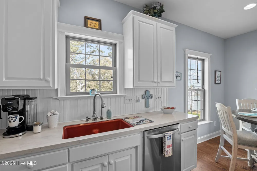 901 Down Shore Road Blounts Creek, NC 27814