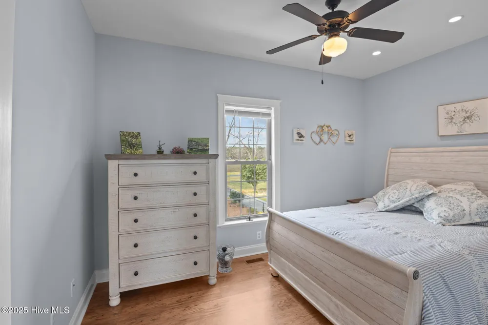 901 Down Shore Road Blounts Creek, NC 27814