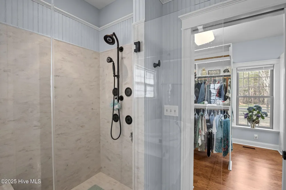 901 Down Shore Road Blounts Creek, NC 27814