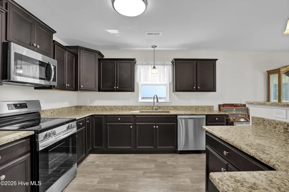 23189 Nc Highway 50 Holly Ridge, NC 28445
