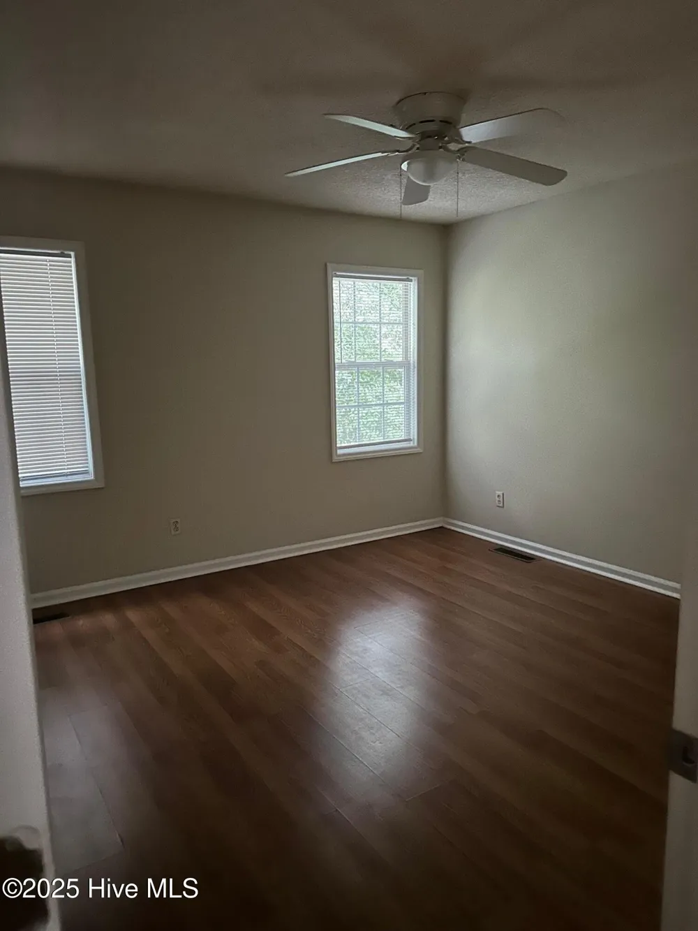 3827 Sterling Pointe Drive #Tt1 Winterville, NC 28590