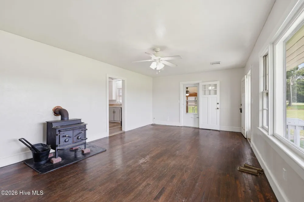 820 Us Highway 13 Gates, NC 27937