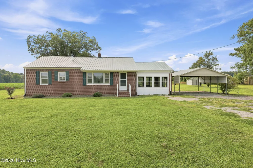 820 Us Highway 13 Gates, NC 27937