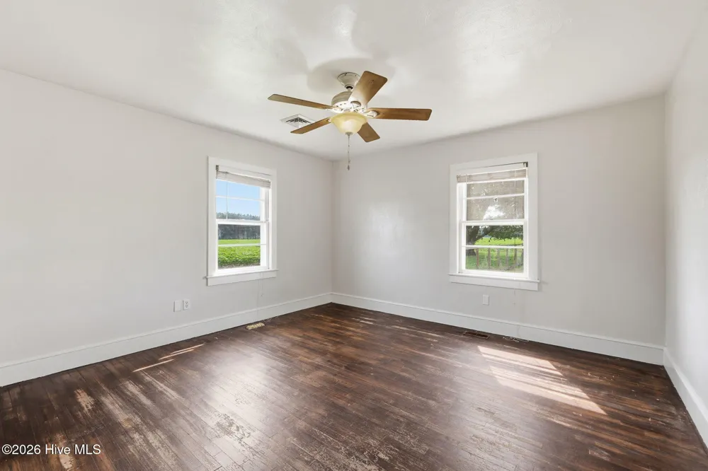 820 Us Highway 13 Gates, NC 27937
