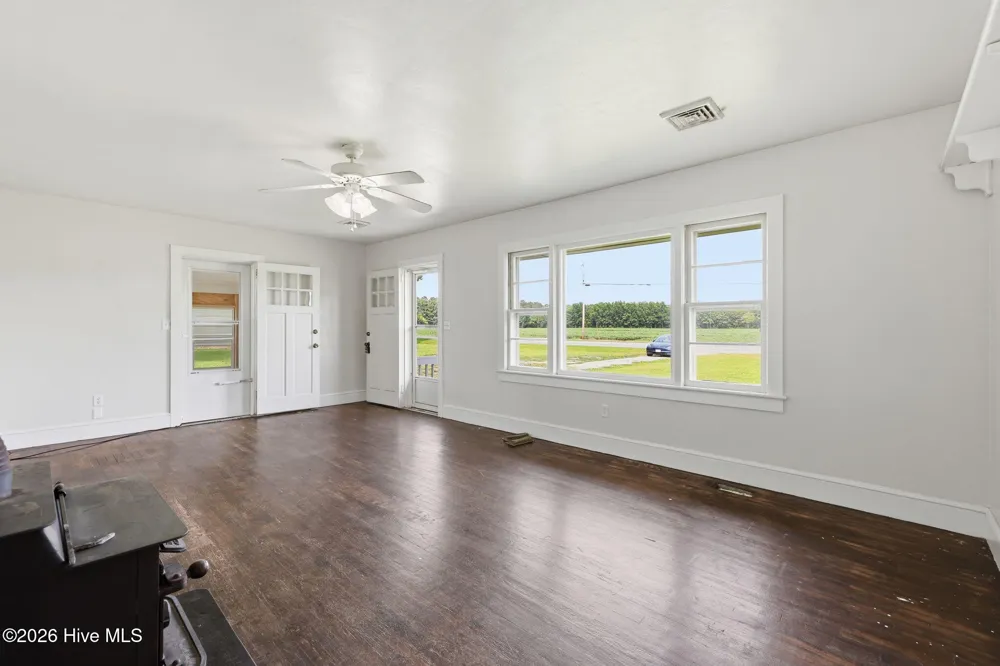 820 Us Highway 13 Gates, NC 27937