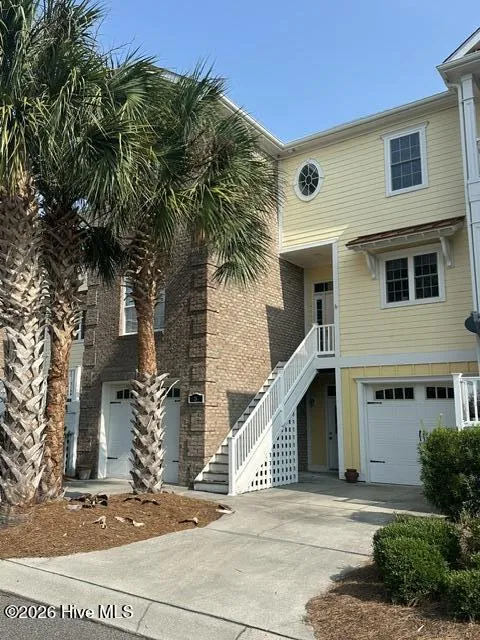 100 Sable Oak Circle SW ## 101