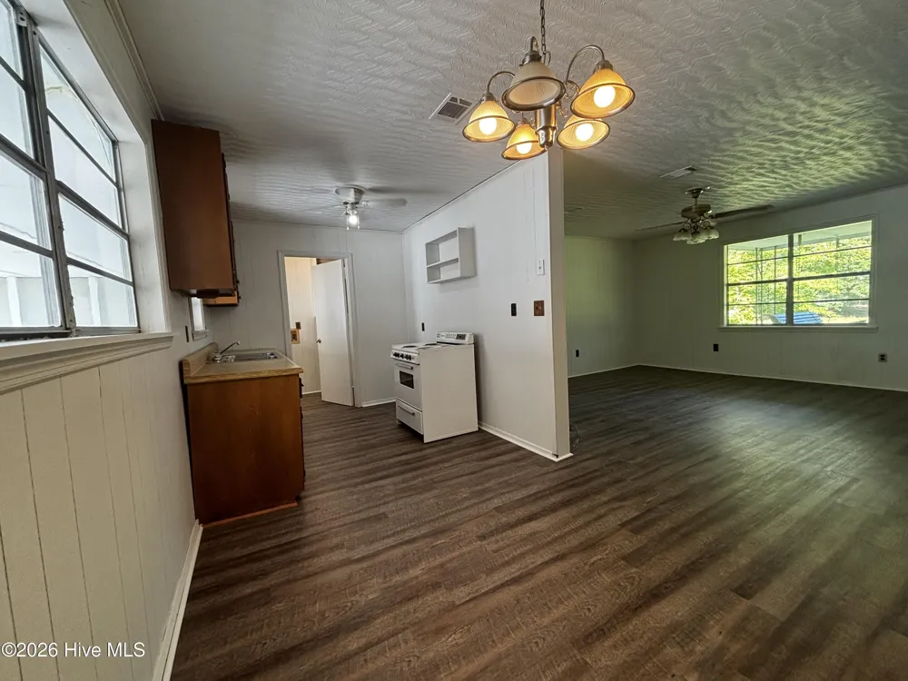5494 Huff'S Bridge Road Dearing, GA 30808