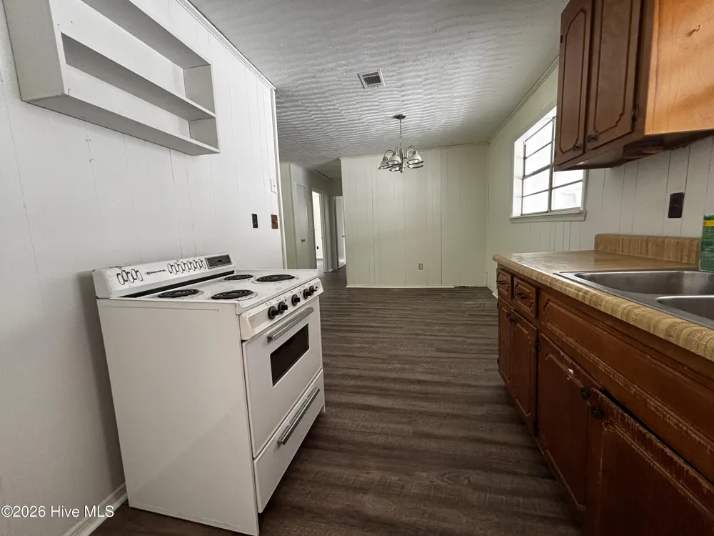 5494 Huff'S Bridge Road Dearing, GA 30808