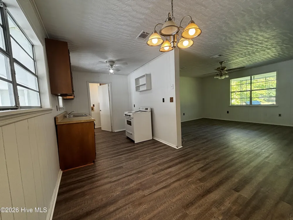 5494 Huff'S Bridge Road Dearing, GA 30808