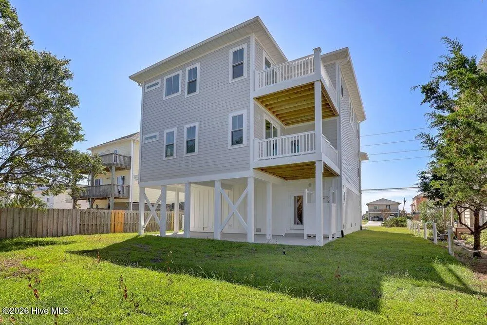 1919 New River Drive Surf City, NC 28445