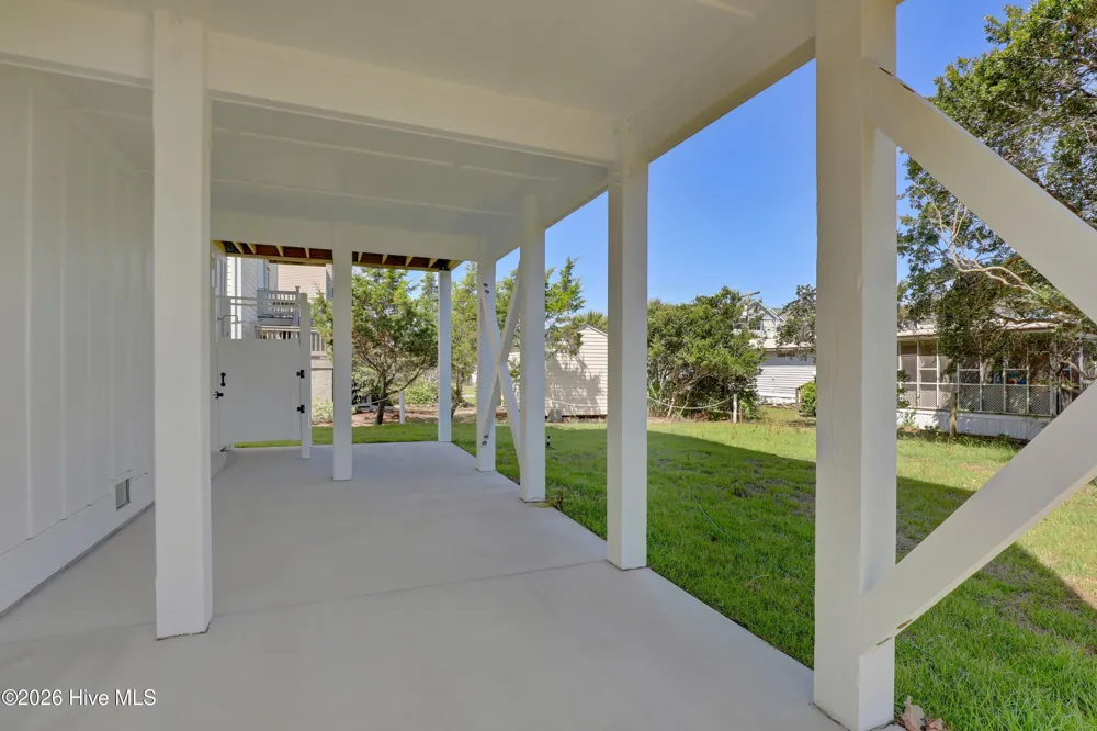 1919 New River Drive Surf City, NC 28445
