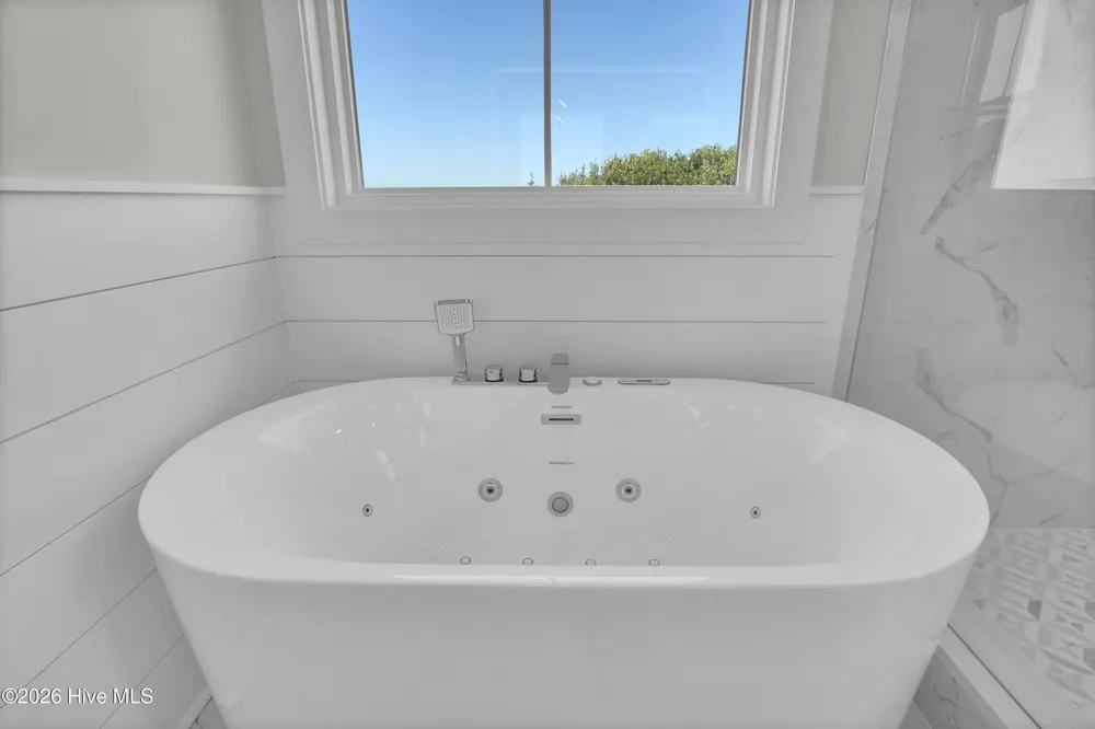 1919 New River Drive Surf City, NC 28445