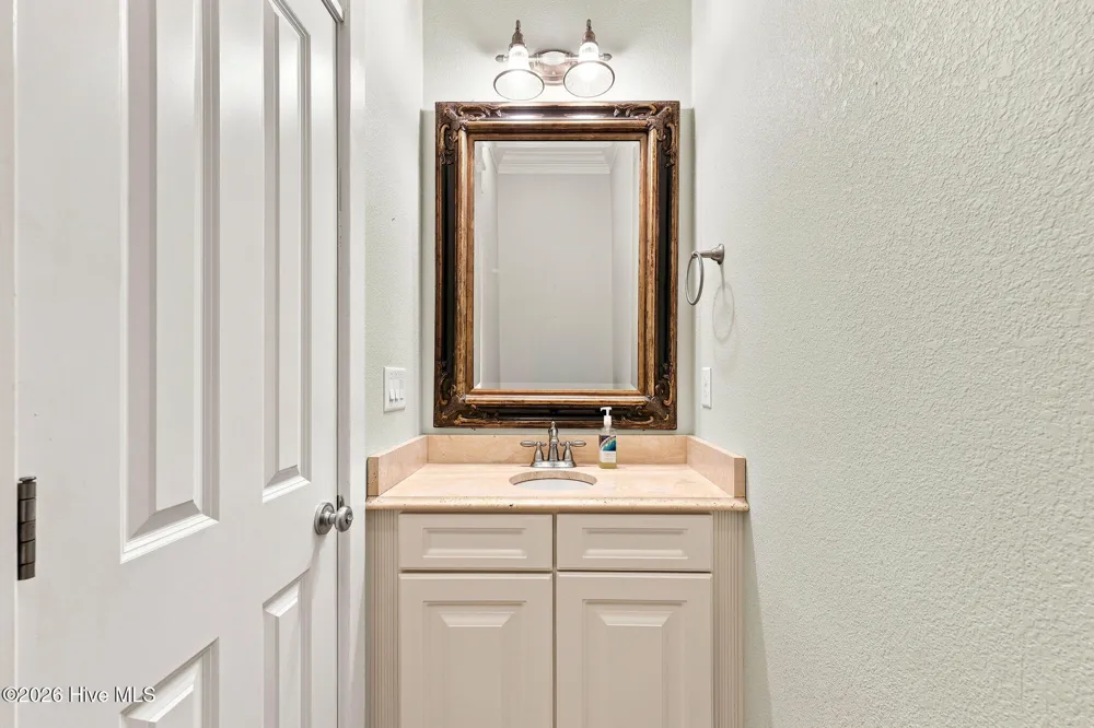222 Taylorwood Drive Beaufort, NC 28516