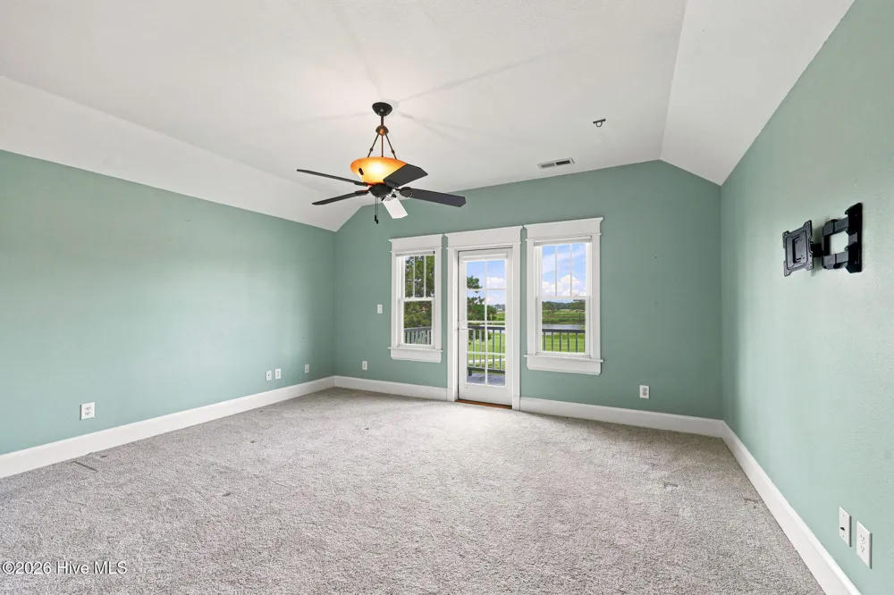 222 Taylorwood Drive Beaufort, NC 28516
