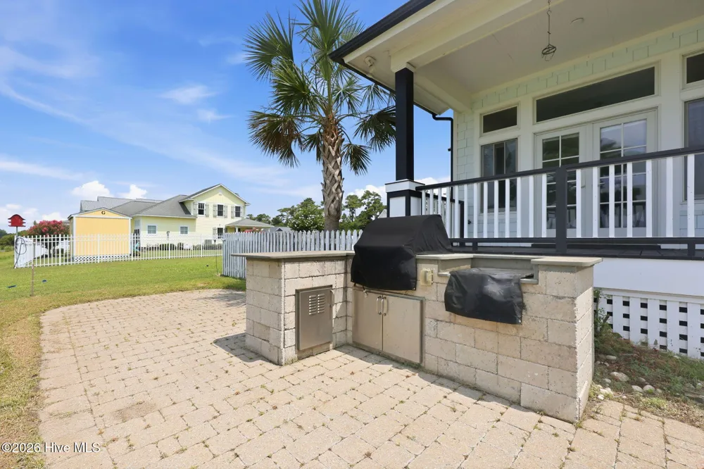 222 Taylorwood Drive Beaufort, NC 28516
