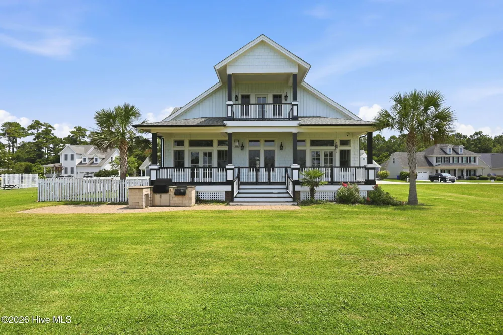 222 Taylorwood Drive Beaufort, NC 28516