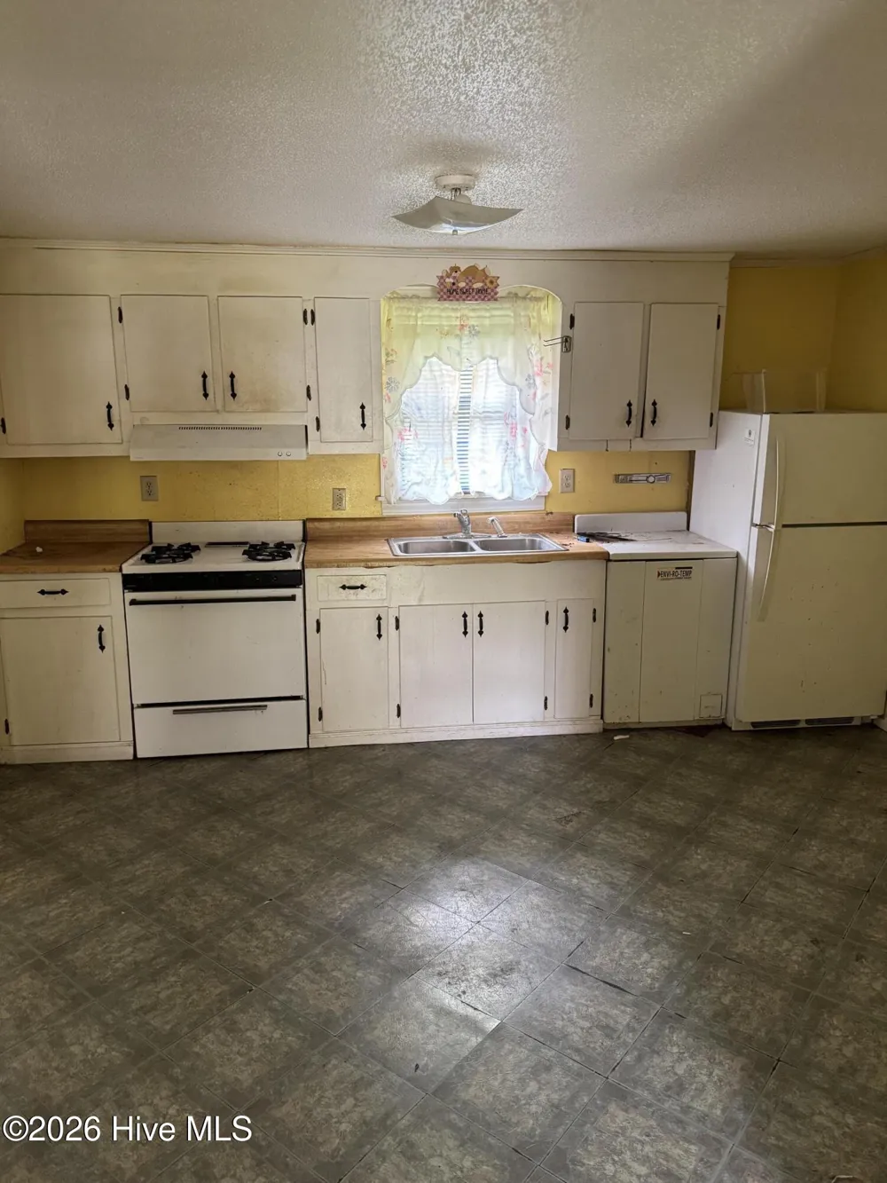 300 Dr Martin Luther King Jr Avenue Edenton, NC 27932