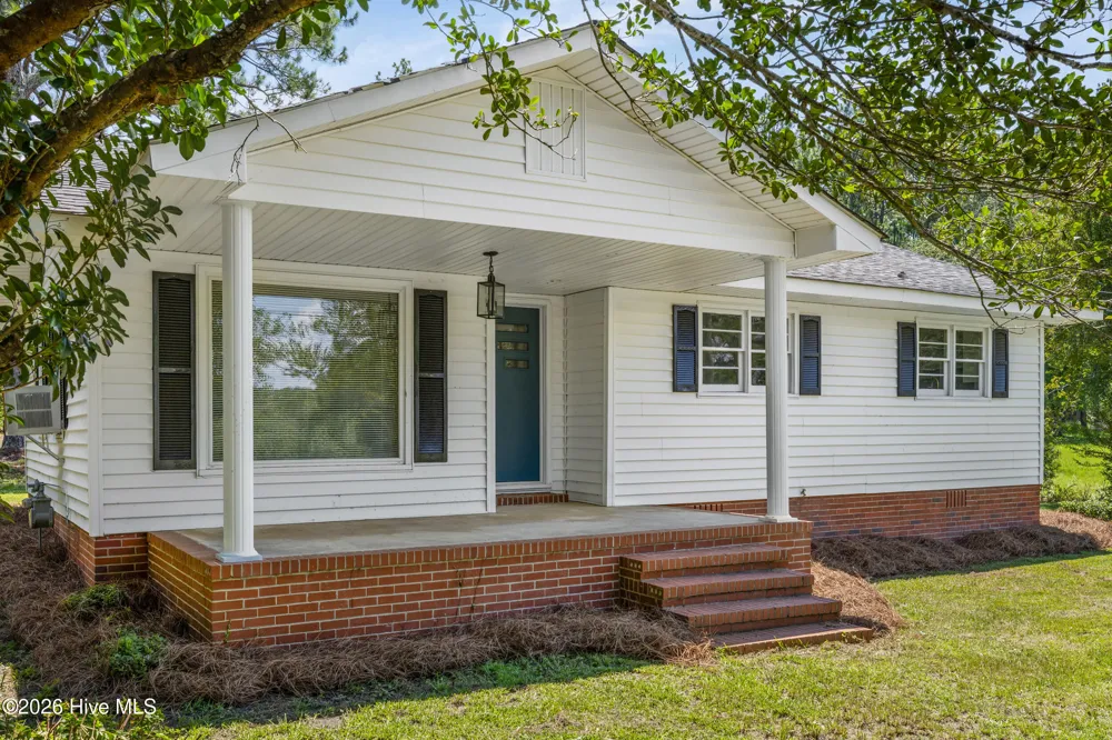 728 Prosperity Drive Swainsboro, GA 30401