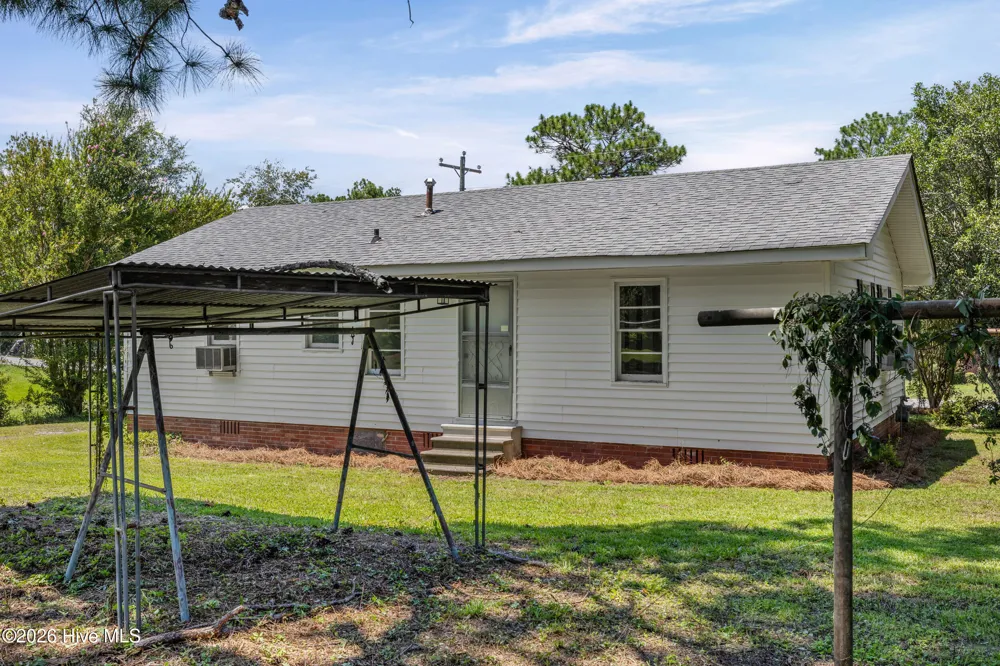 728 Prosperity Drive Swainsboro, GA 30401