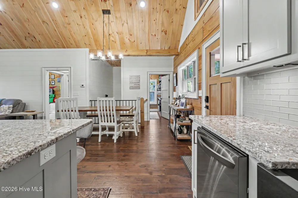 240 Pink Pig Lane Cherry Log, GA 30522
