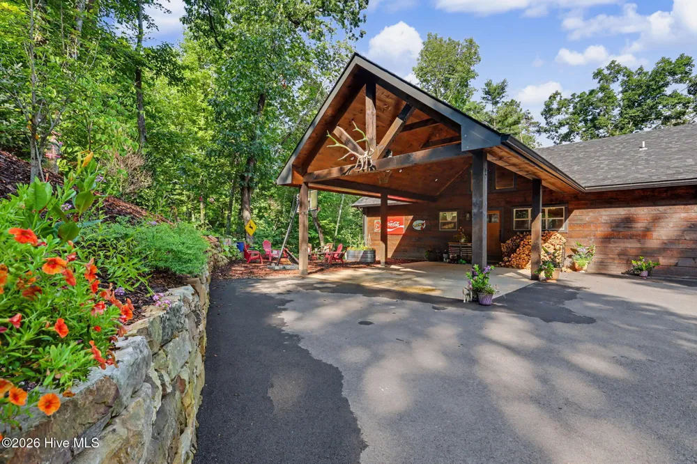 240 Pink Pig Lane Cherry Log, GA 30522