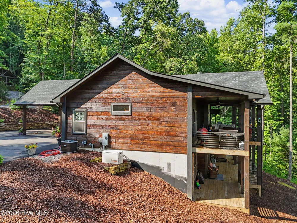 240 Pink Pig Lane Cherry Log, GA 30522