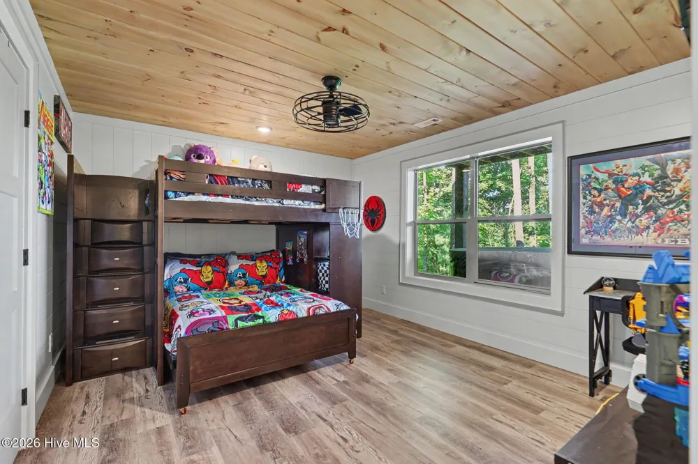 240 Pink Pig Lane Cherry Log, GA 30522