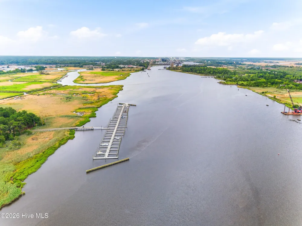 1717 Herons View Drive Wilmington, NC 28401
