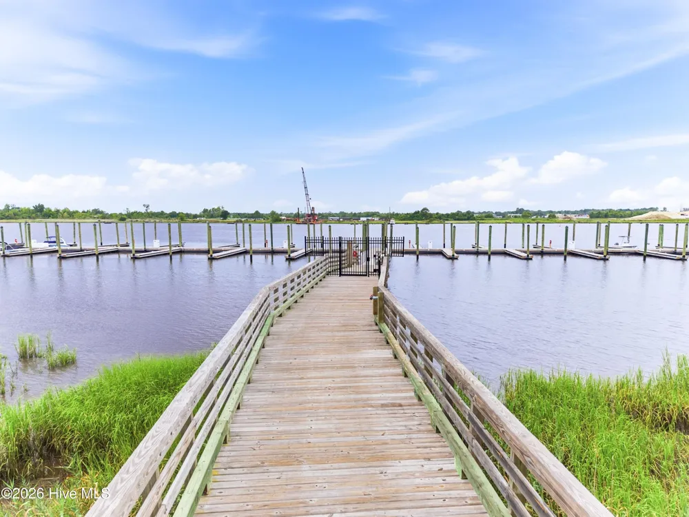 1717 Herons View Drive Wilmington, NC 28401