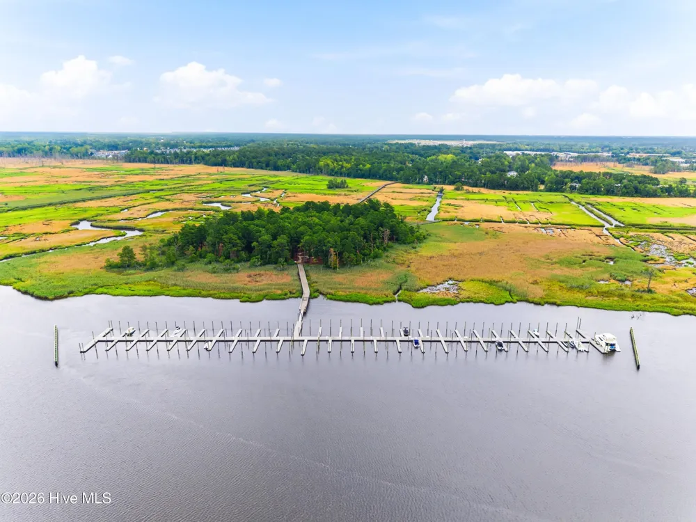 1717 Herons View Drive Wilmington, NC 28401