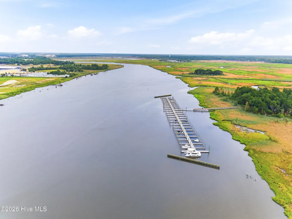 1717 Herons View Drive Wilmington, NC 28401