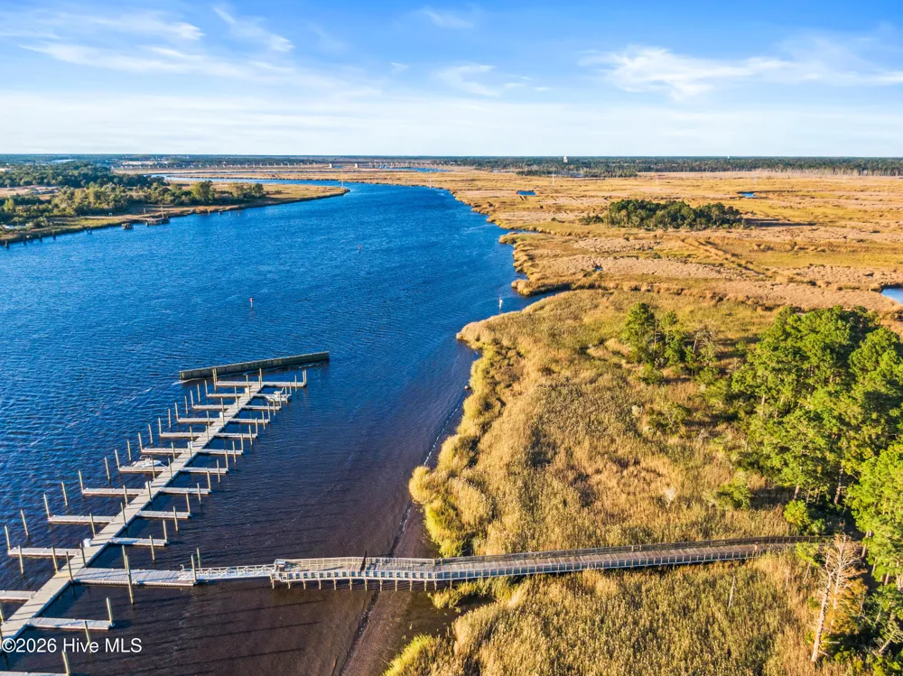 1717 Herons View Drive Wilmington, NC 28401