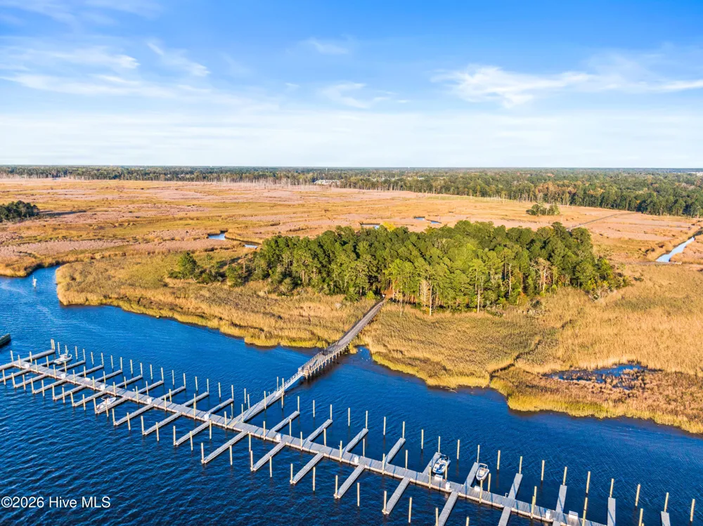 1717 Herons View Drive Wilmington, NC 28401