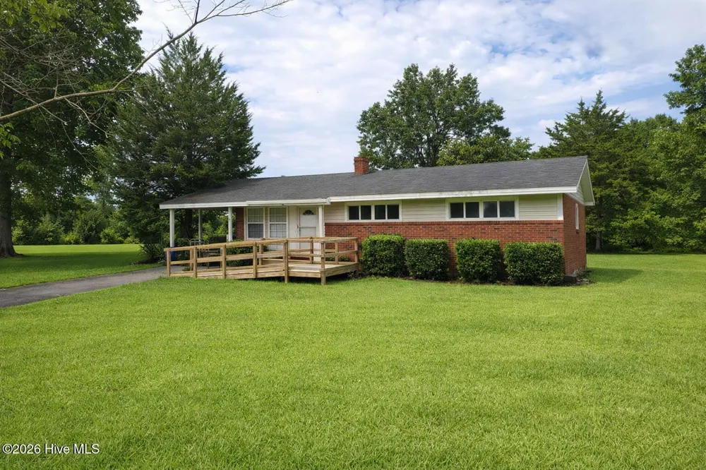 909a Greenfield Heights Boulevard Havelock, NC 28532