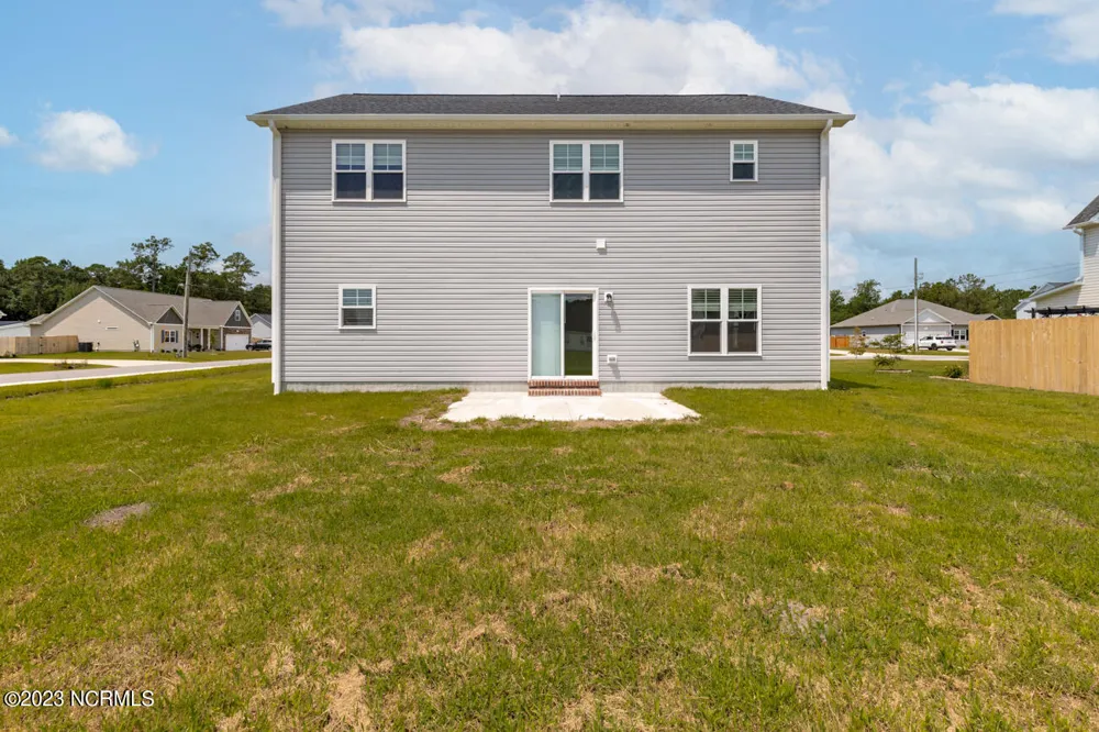 300 Waylon Way Holly Ridge, NC 28445