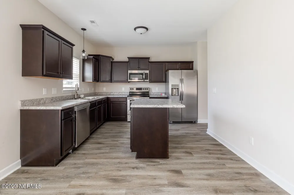 300 Waylon Way Holly Ridge, NC 28445